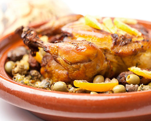 Tajine de poulet aux citrons confits et olives